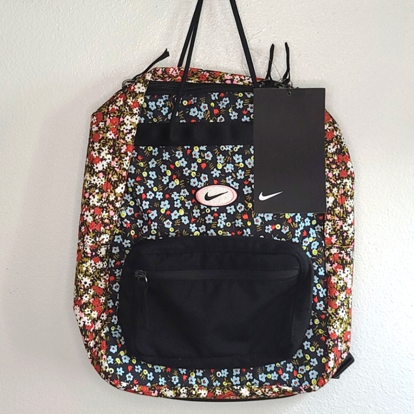 Nike Handbags - Nike Backpack/Bag